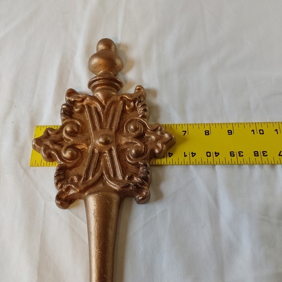 French Country Gold Ornate Metal Wall Candle Sconce Holders. - Picture 8 of 9